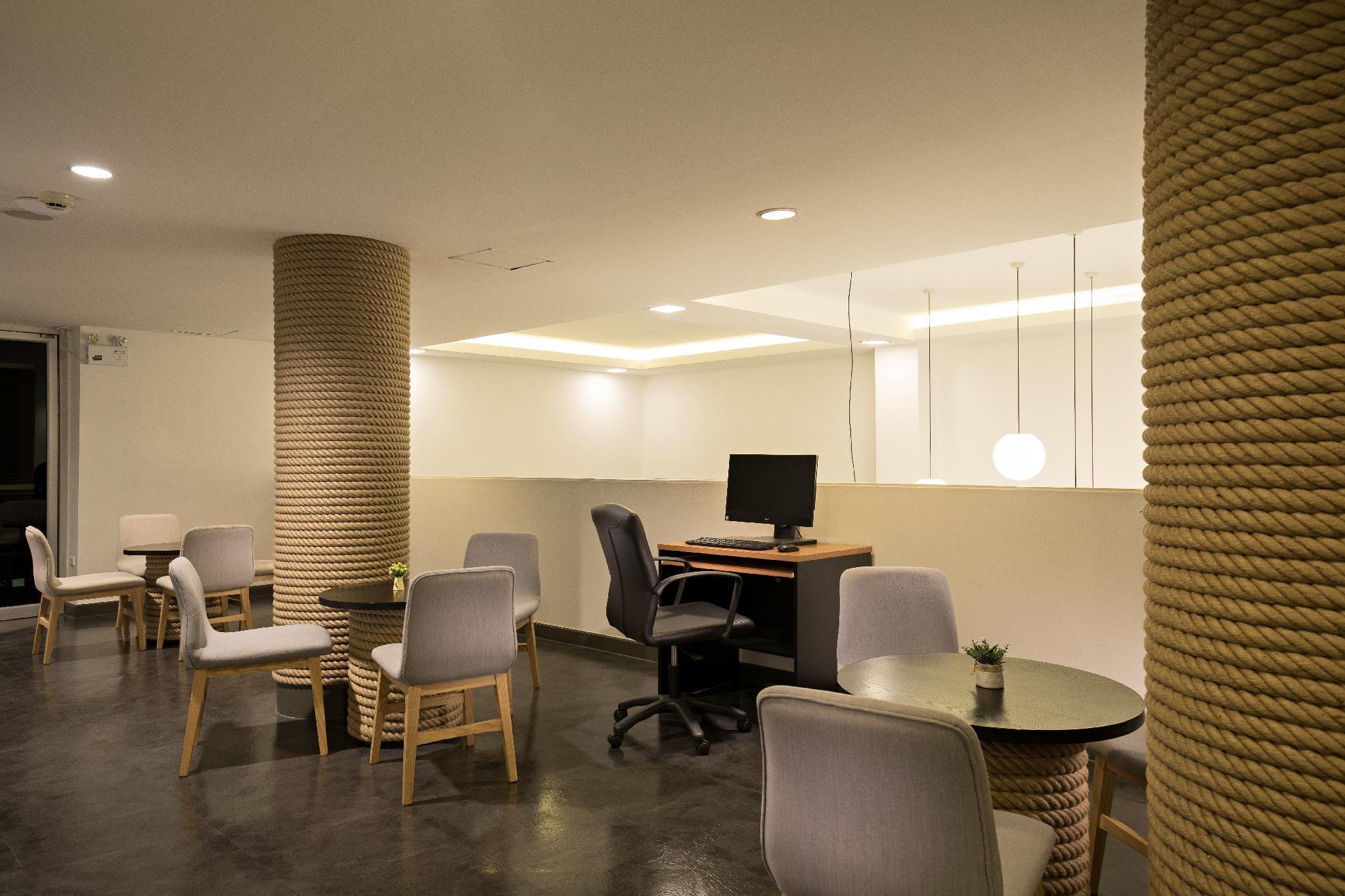 Journeyhub Pattaya Central Extérieur photo